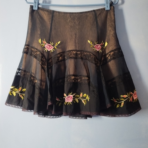 Betsey Johnson Dresses & Skirts - Vintage Betsey Johnson Black Label Black Mesh Rose Embroidered Mini Skirt 6